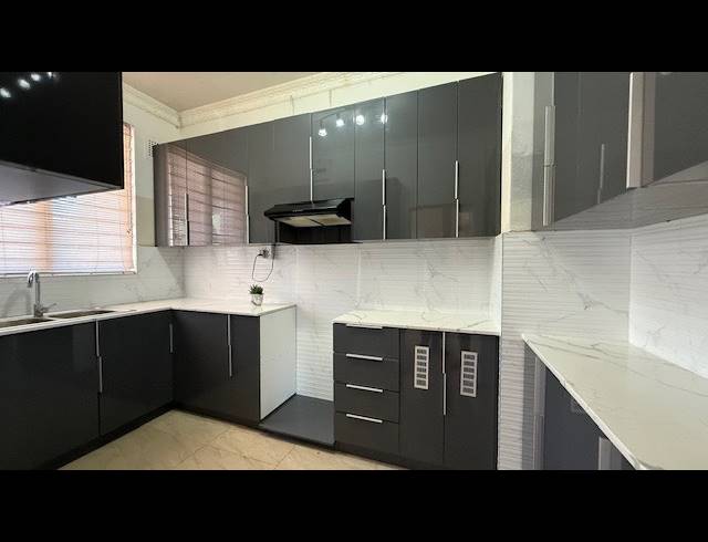 2.5 BEDROOM APARTMENT TO LET IN MUSGRAVE